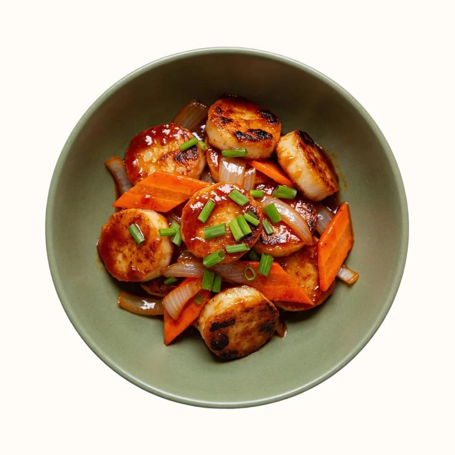 Eomuk Bokkeum, plated, photographed from above.